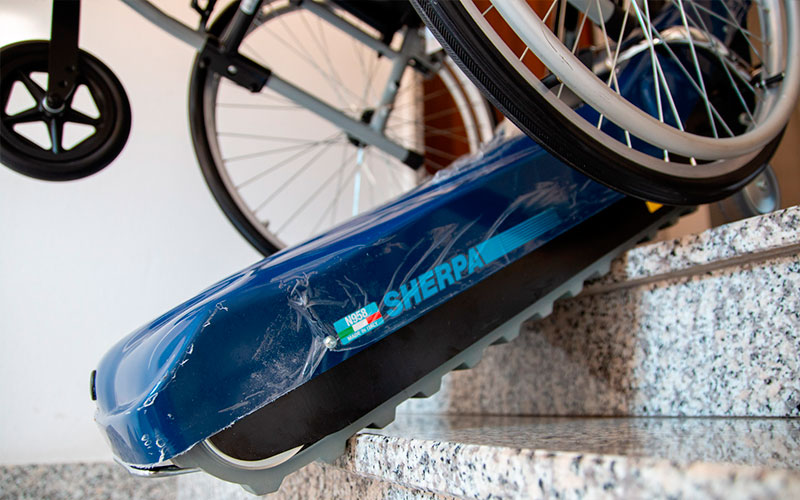 consegna-istruzione-montascale-elettrico-(3) Consegna ed istruzione montascale per disabili Roma