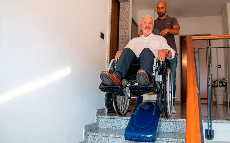 consegna-istruzione-montascale-elettrico-(4) Consegna ed istruzione montascale per disabili Roma