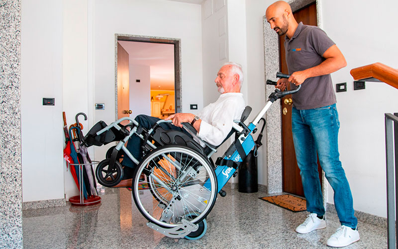 consegna-istruzione-montascale-elettrico-(8) Consegna ed istruzione montascale per disabili Roma