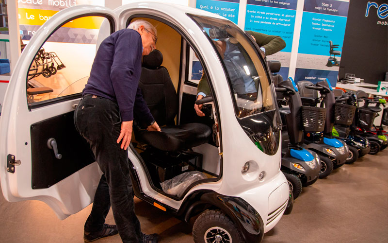 Showroom scooter per disabili Roma